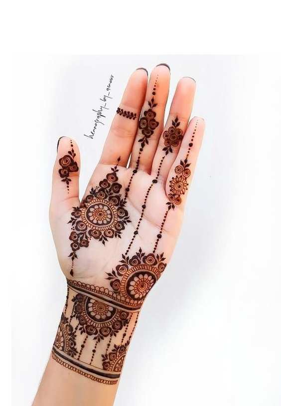 Mehndi design front hand 